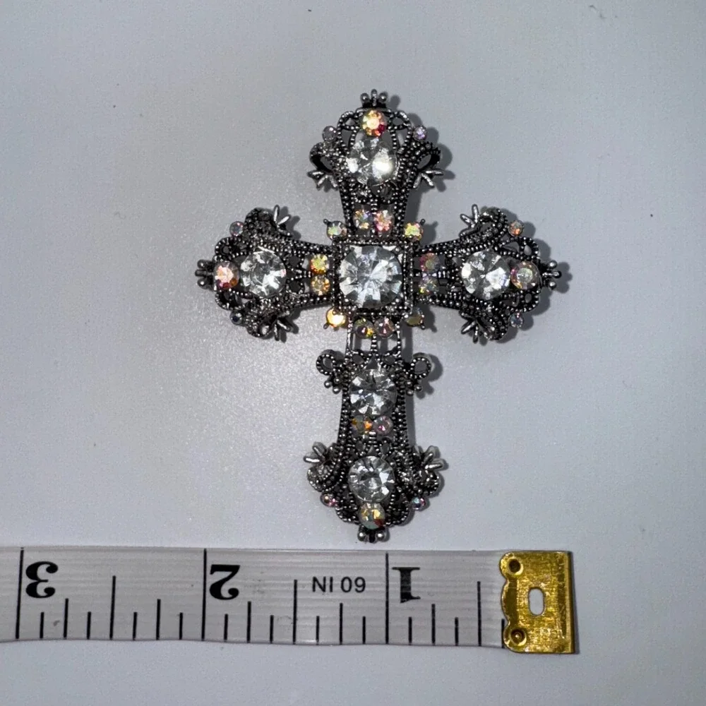 VTG Filigree Cross Brooch Pin Aurora Borealis Rhinestone Silver Tone‎ Religious